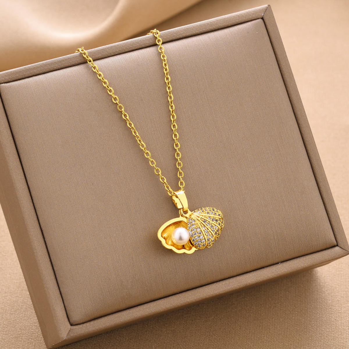 18K Gold Plated Stainless Steel Pendant Necklace for Women